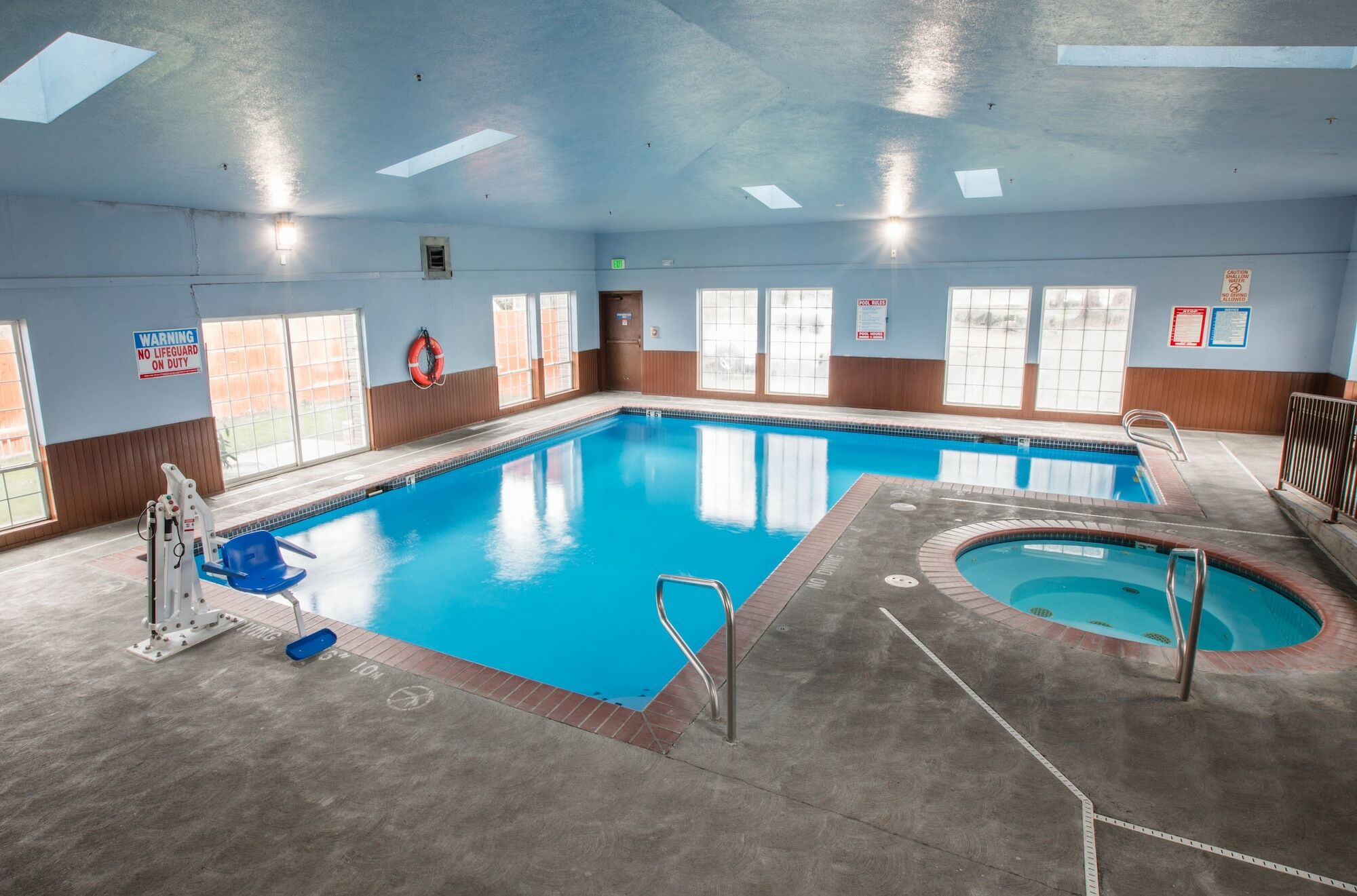 Bridgeway Inn & Suites - Portland Airport Грешем Экстерьер фото